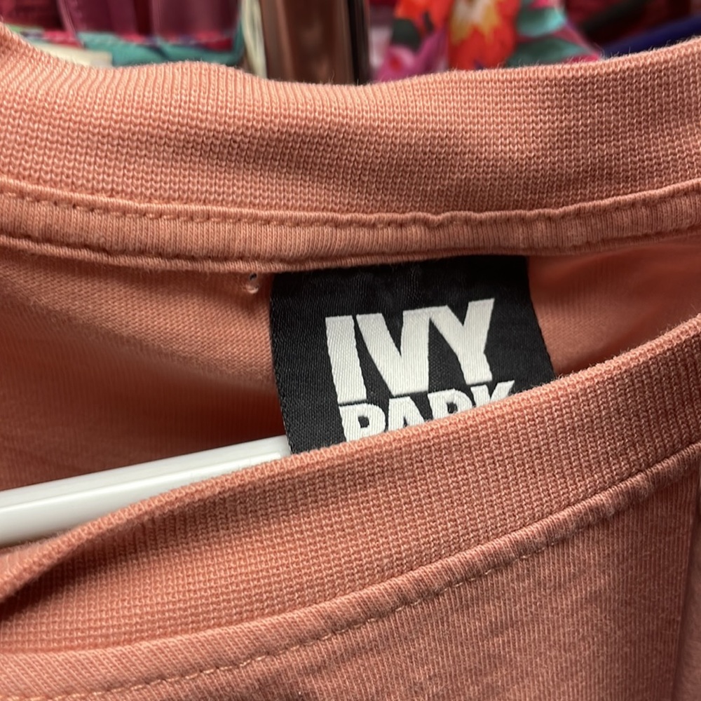 IVY PARK shadow logo pink long sleeve tshirt - Picture 6 of 6